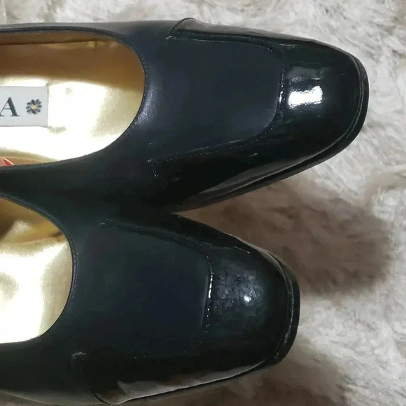 ESCADA heels size 7.5 - Picture 4 of 6
